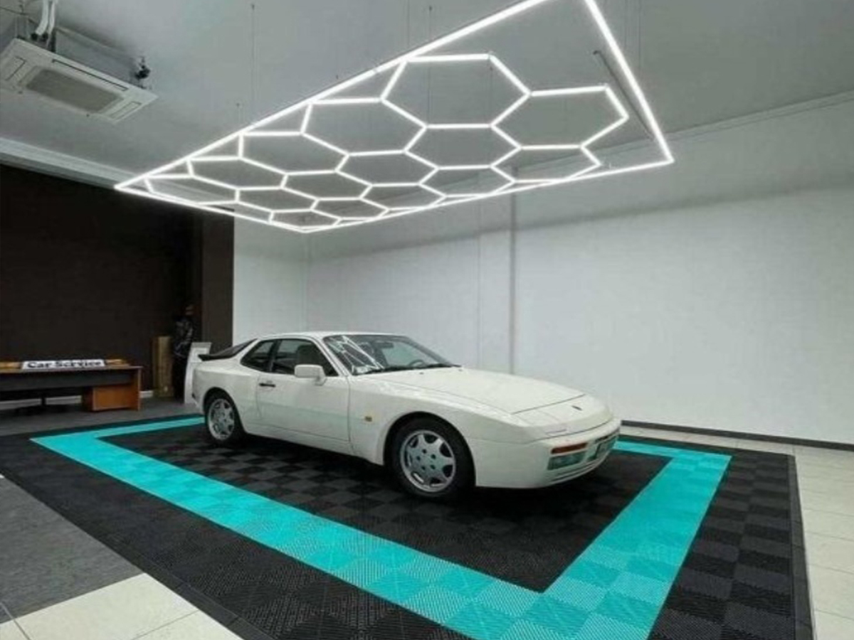 The PP grille does not rust or